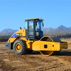 Caterpillar SEM China 18ton single drum road roller SEM518